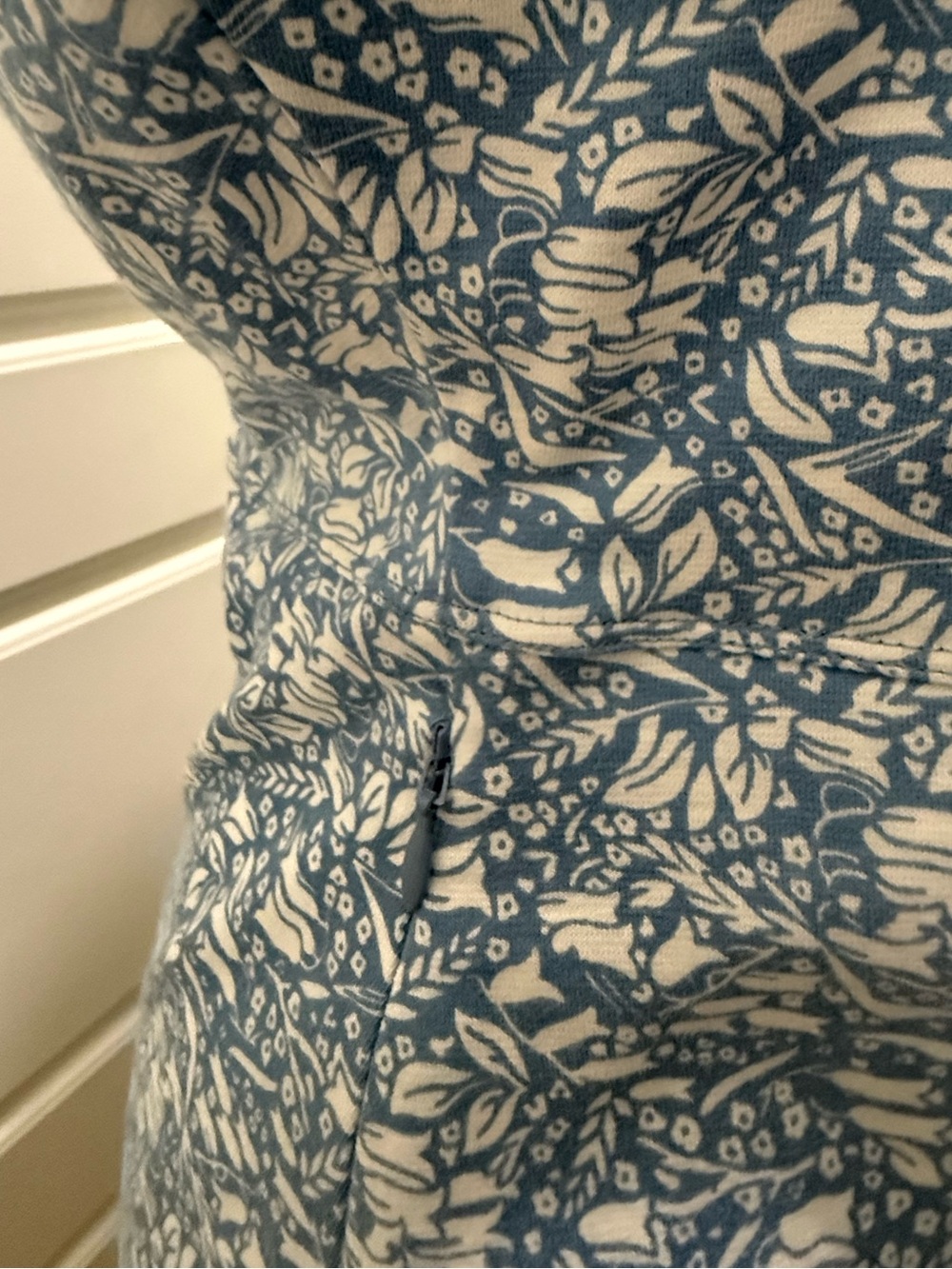 NWT. Toad & Co. Rosemarie Sleeveless Dress. Glacier Spring Print. Size Medium. - Picture 7 of 10